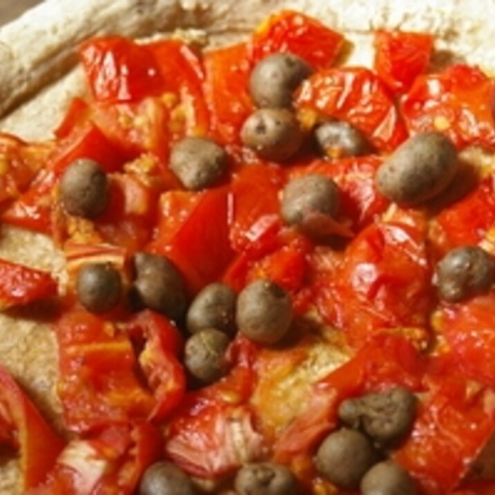 トマトとむかごのピザ